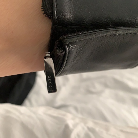 Gucci Velcro wrist bracelet / wallet - Picture 2 of 9
